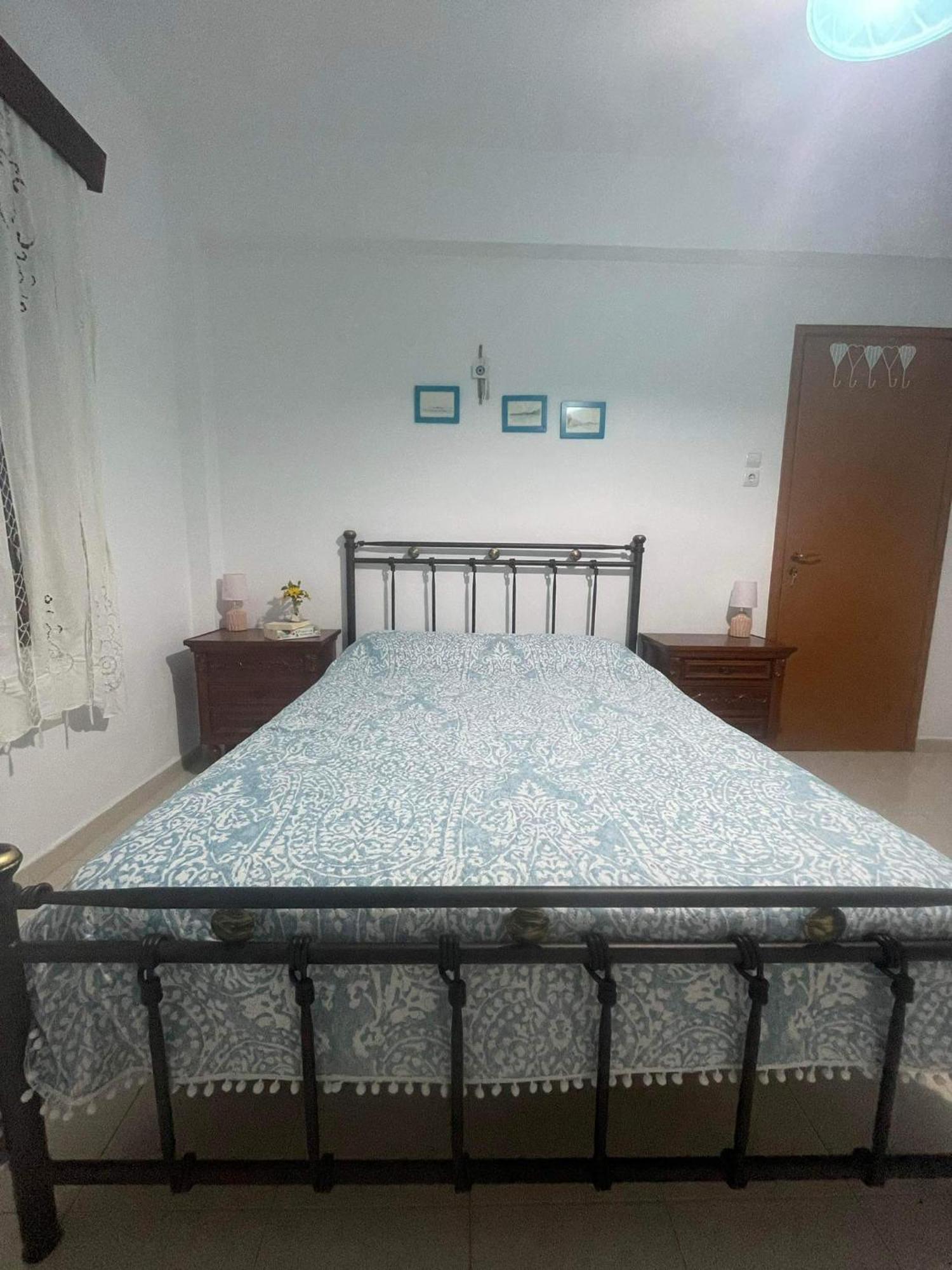 Tiki Rooms Marathokampos Bagian luar foto